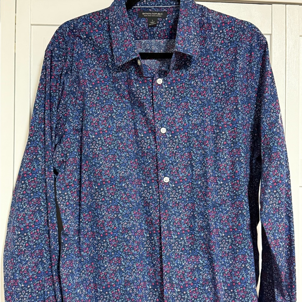 Banana Republic Blue Floral Button Down Shirt